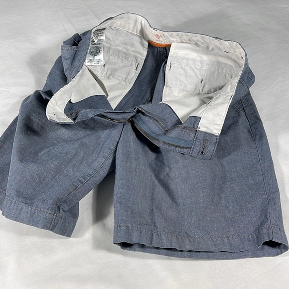 Dockers mens blue basic flat front canvas 10" inseam Bermuda shorts - size 32 - Picture 8 of 11